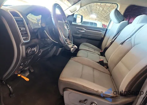 2019 Ram 1500 Big Horn/Lone Star из США, поврежденный, VIN 1C6RREBG2KN902473